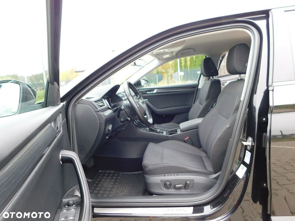 Skoda Superb 2.0 TDI Style DSG7 - 13