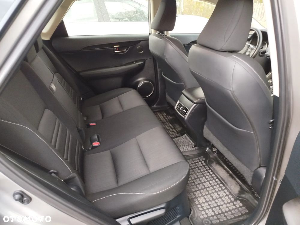 Lexus NX 300h Elegance 2WD - 8