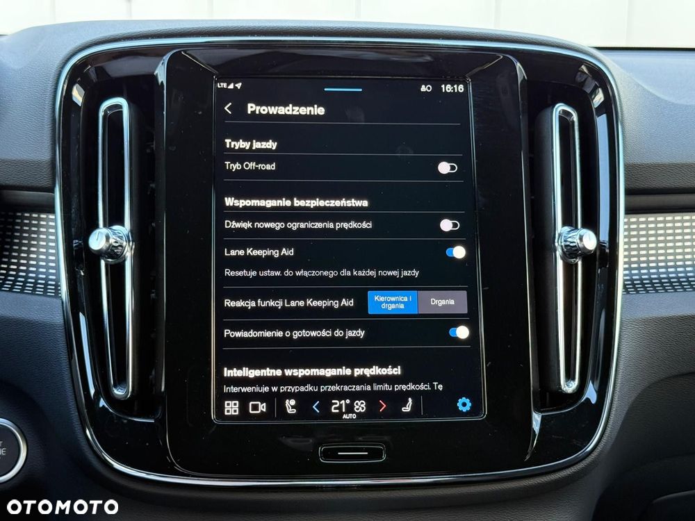 Volvo XC 40 - 36