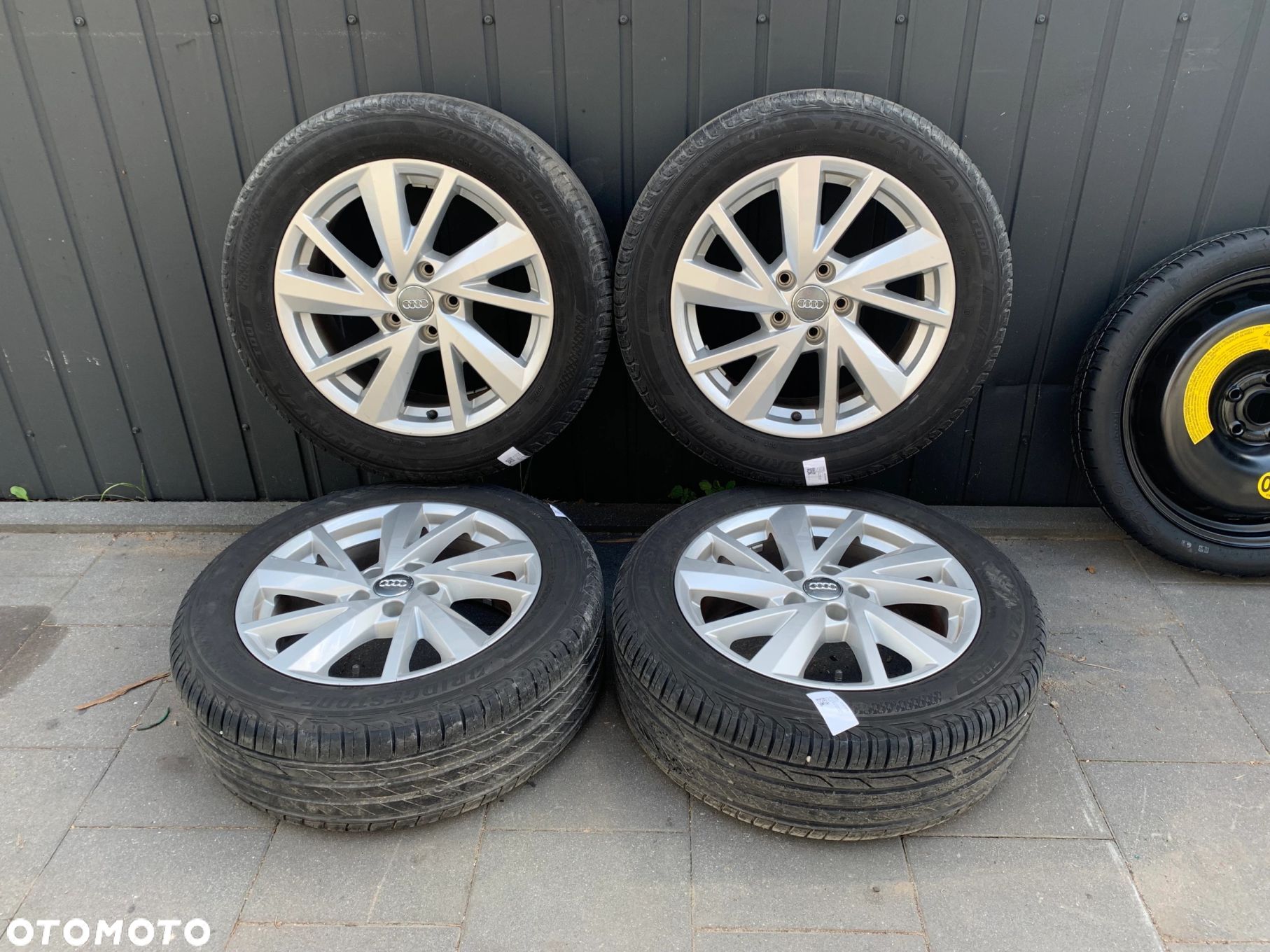 KOŁA FELGI OPONY 17 LATO BRIDGESTONE TURANZA AUDI Q2 81A 215/55/17 JAK NOWE 81A601025C - 1