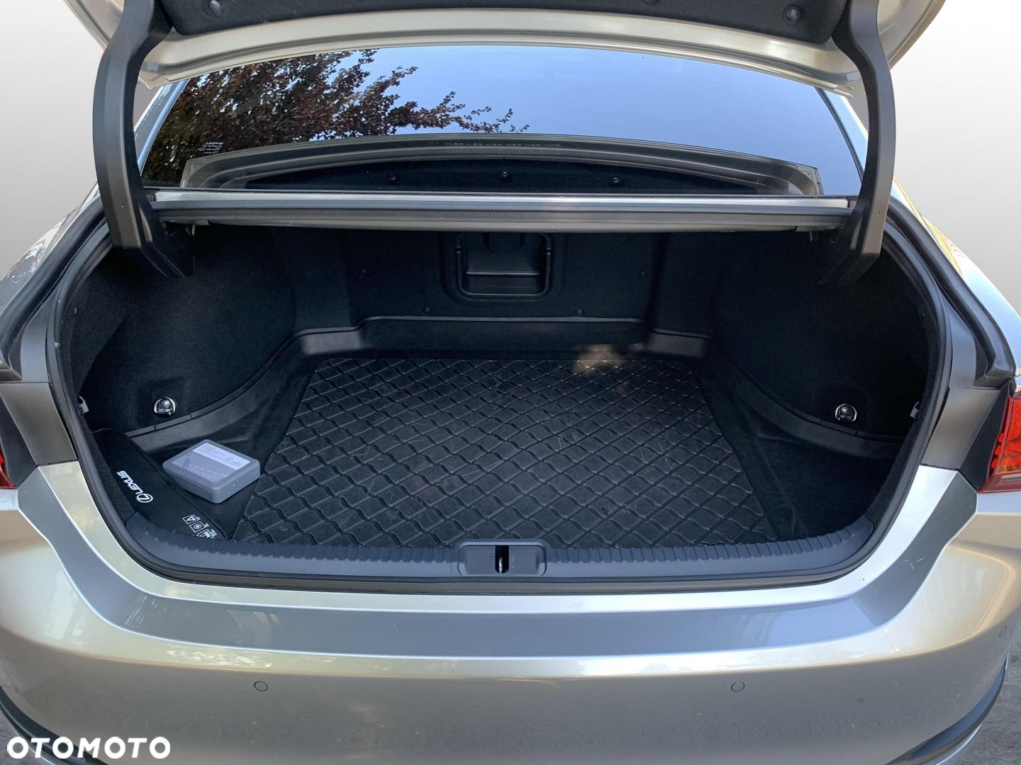 Lexus ES - 22