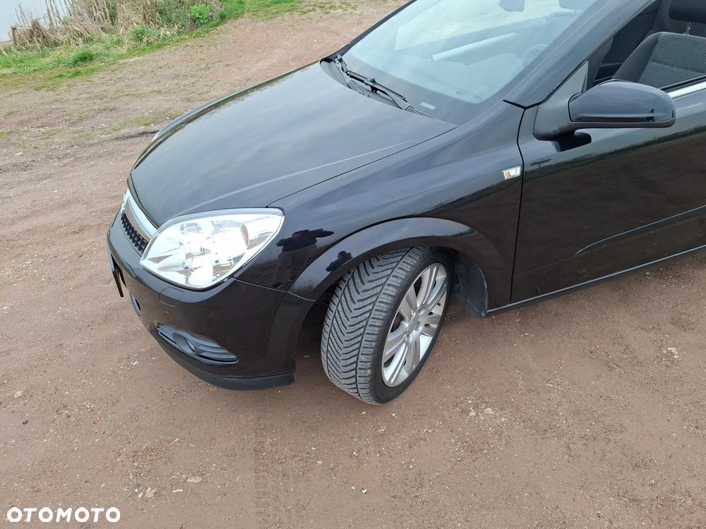 Opel Astra 1.8 Cosmo - 25