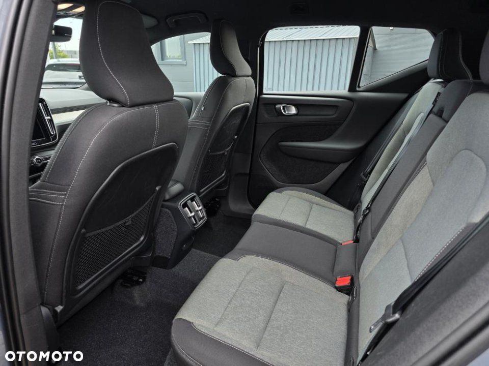 Volvo XC 40 - 5