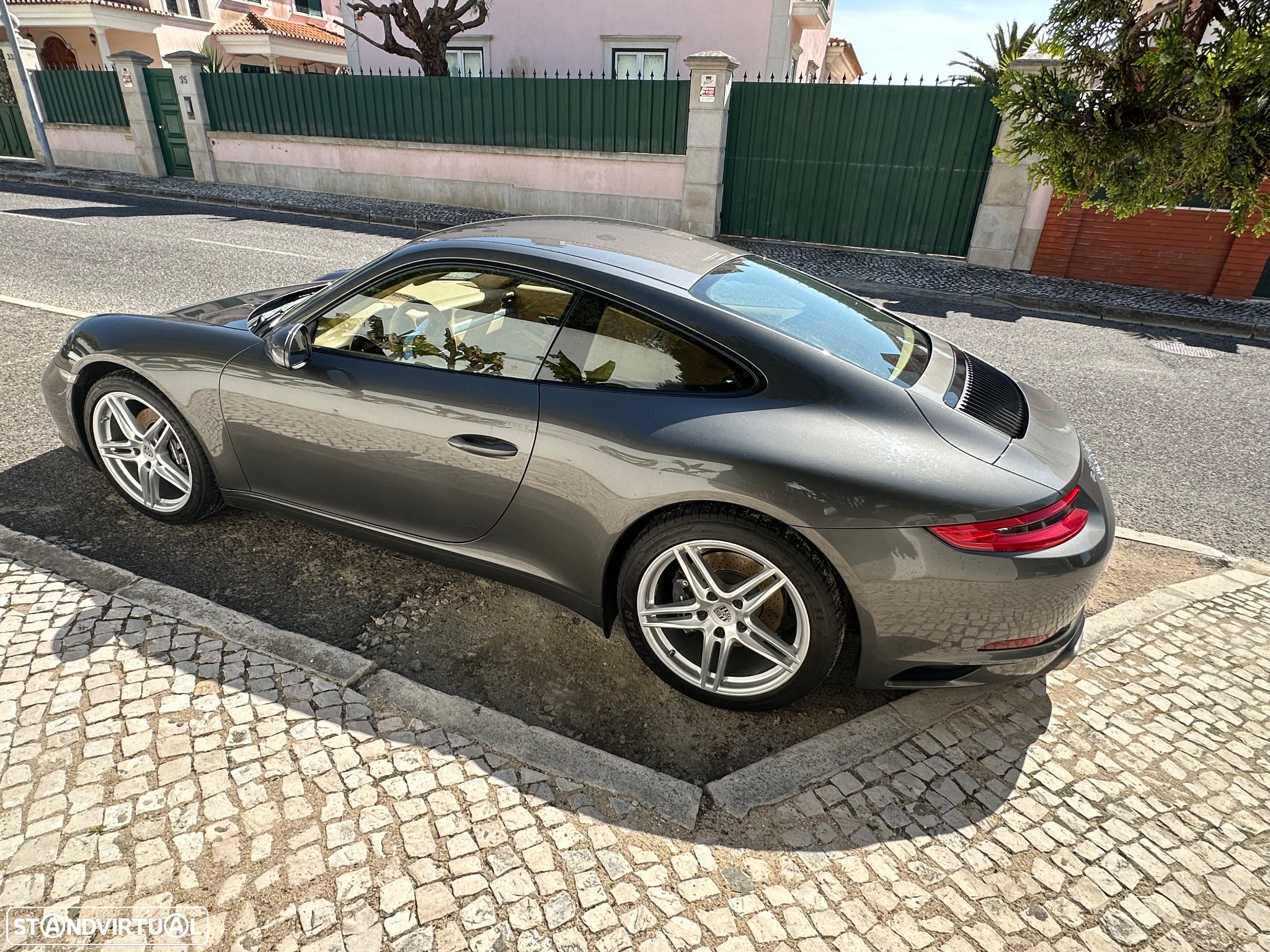 Porsche 911 Série F - 8
