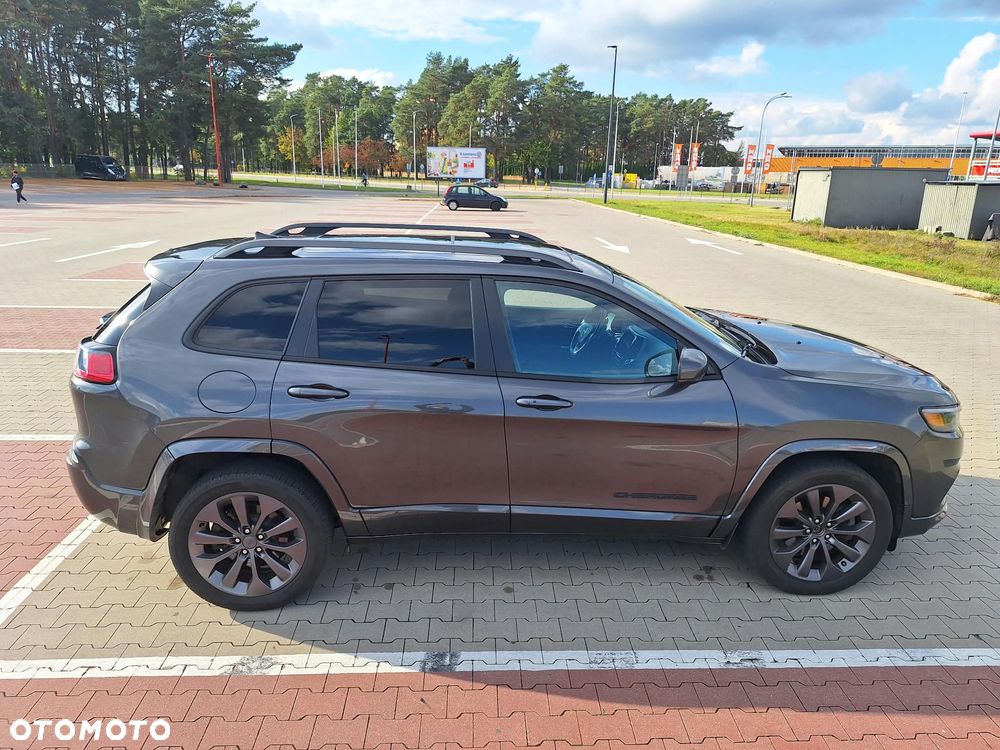 Jeep Cherokee - 3