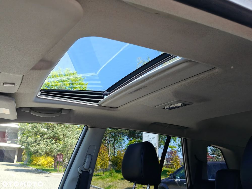 Suzuki Grand Vitara 1.9 DDiS Comfort + DPF - 21