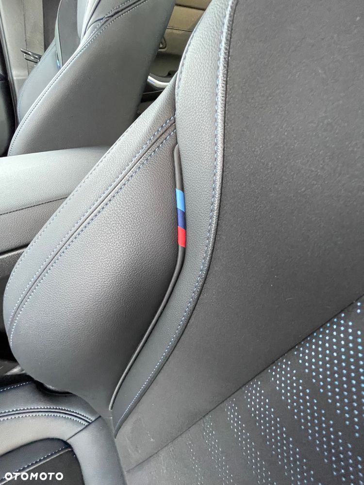 BMW Seria 3 318i M Sport - 15