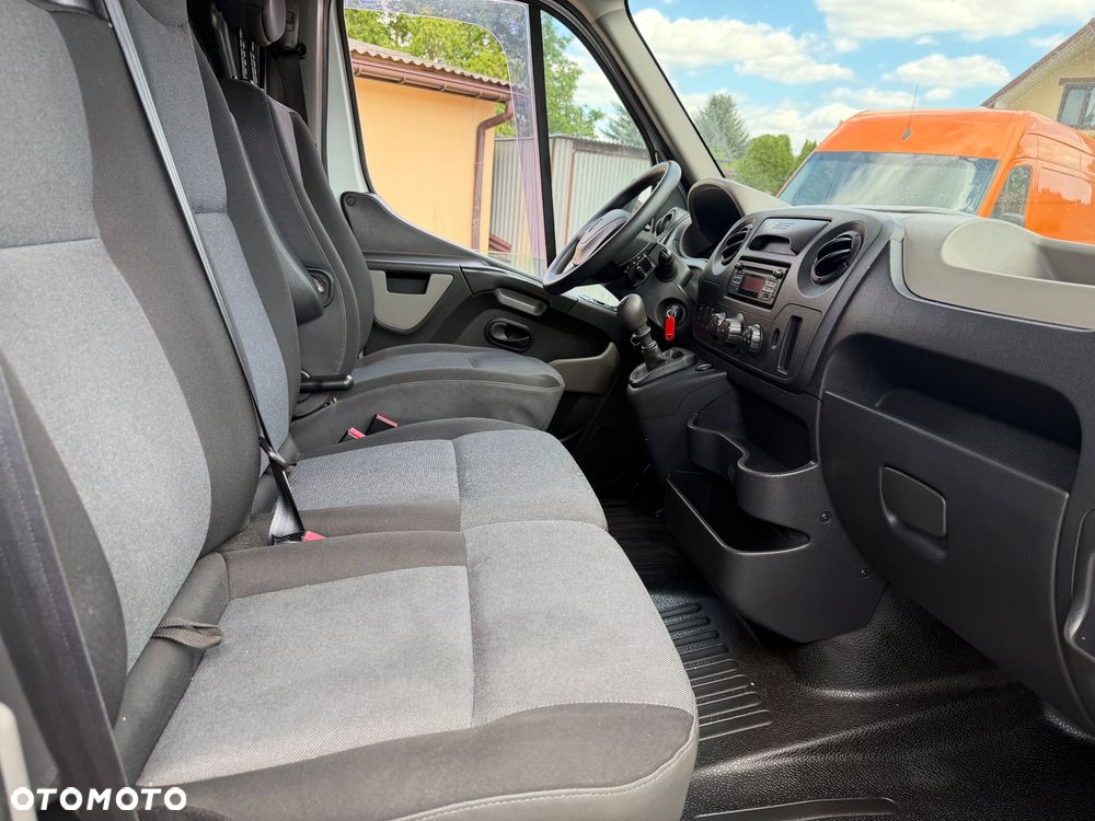 Renault MASTER klima mały przebieg - 10