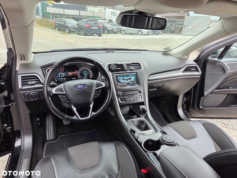Ford Mondeo 2.0 TDCi STart-Stopp Titanium - 19