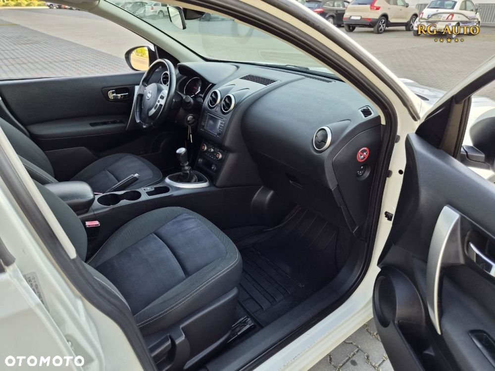 Nissan Qashqai+2 - 27