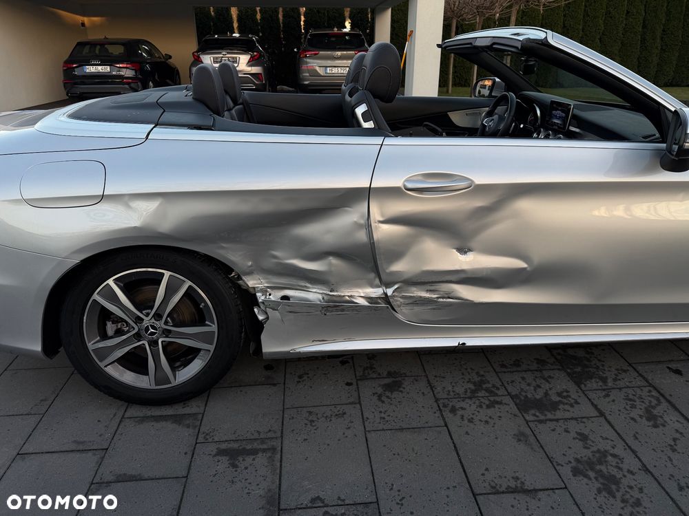 Mercedes-Benz Klasa C 200 9G-TRONIC AMG Line - 30