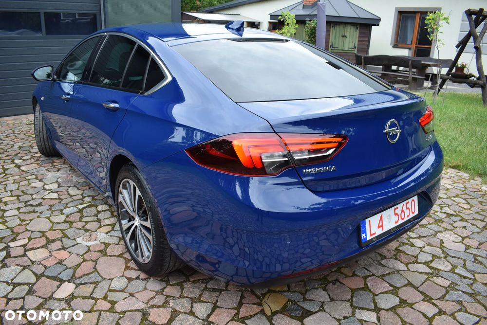 Opel Insignia - 12