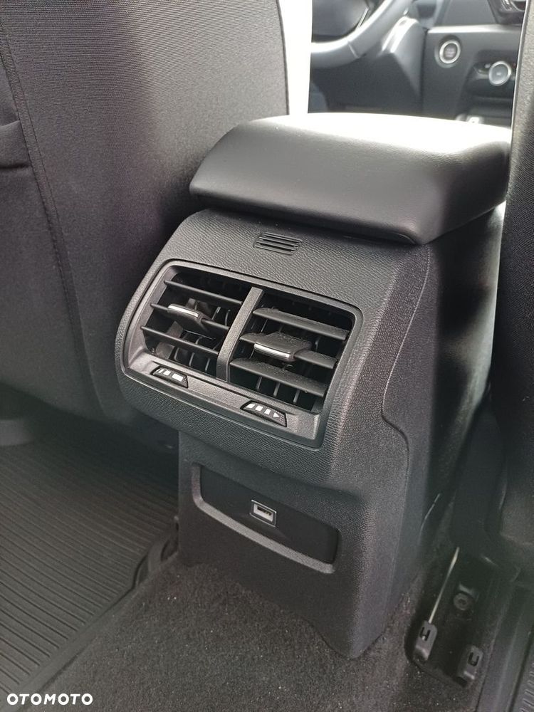 Citroën C4 1.2 PureTech Max S&S EAT8 - 31