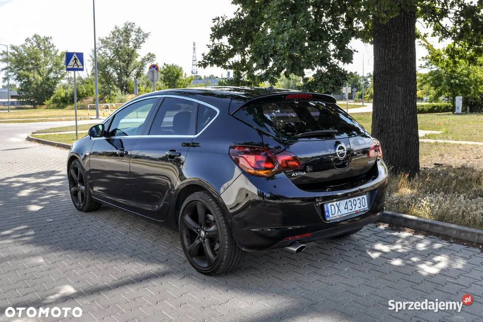 Opel Astra IV 1.6 T Sport - 3