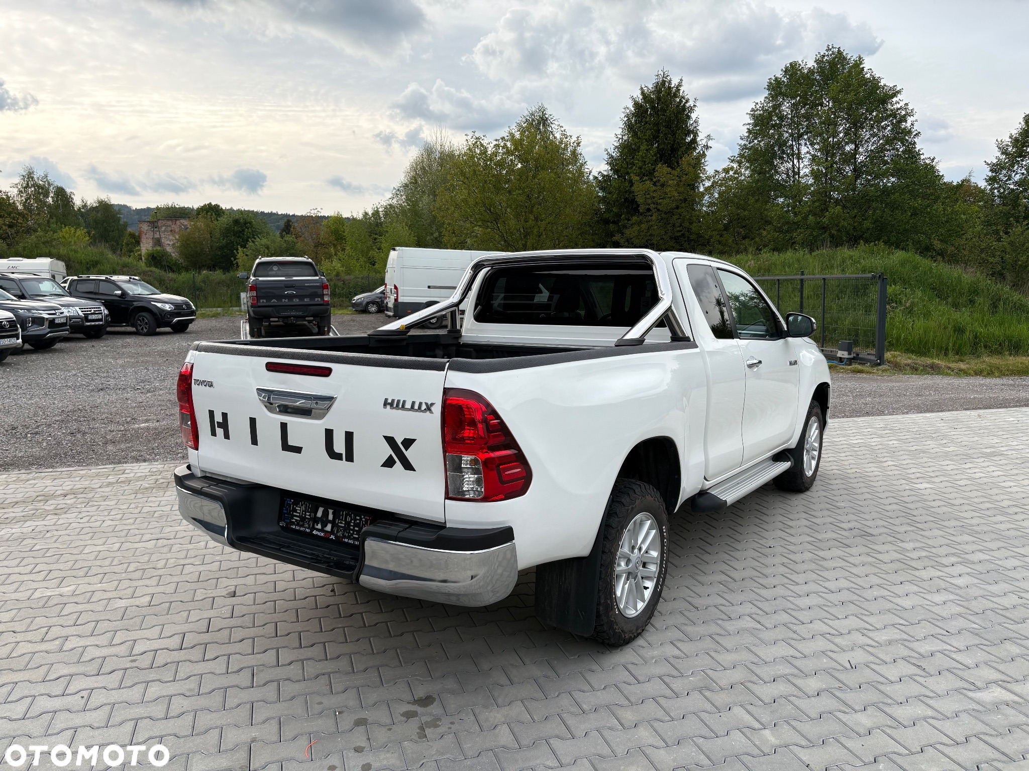 Toyota Hilux 2.4 D-4D Extra Cab SR 4x4