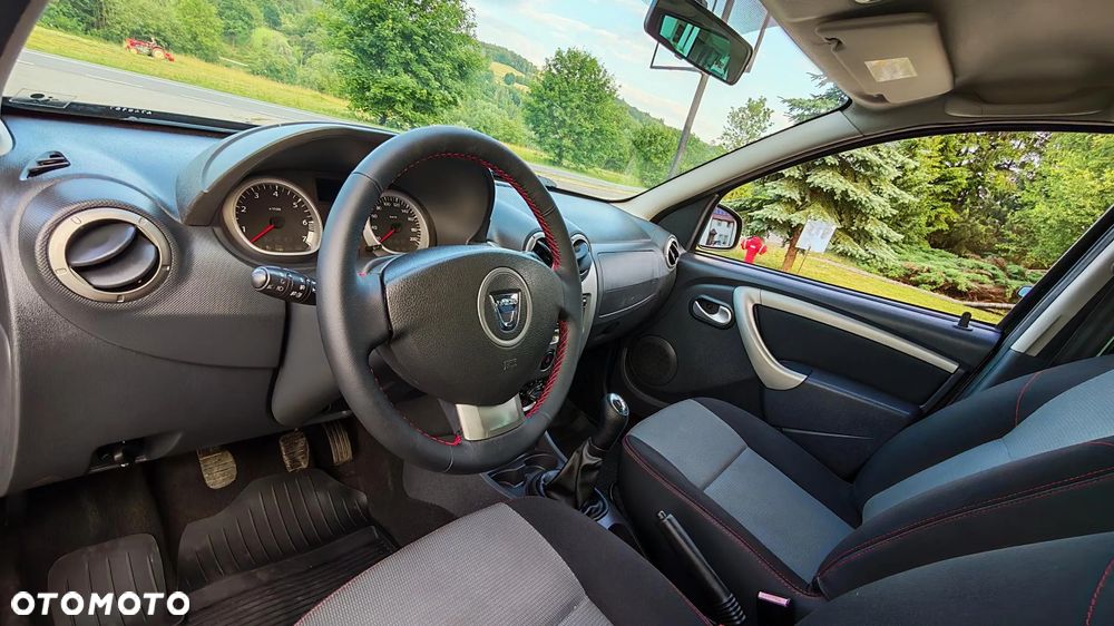 Dacia Duster SCe 115 4x2 Prestige - 23