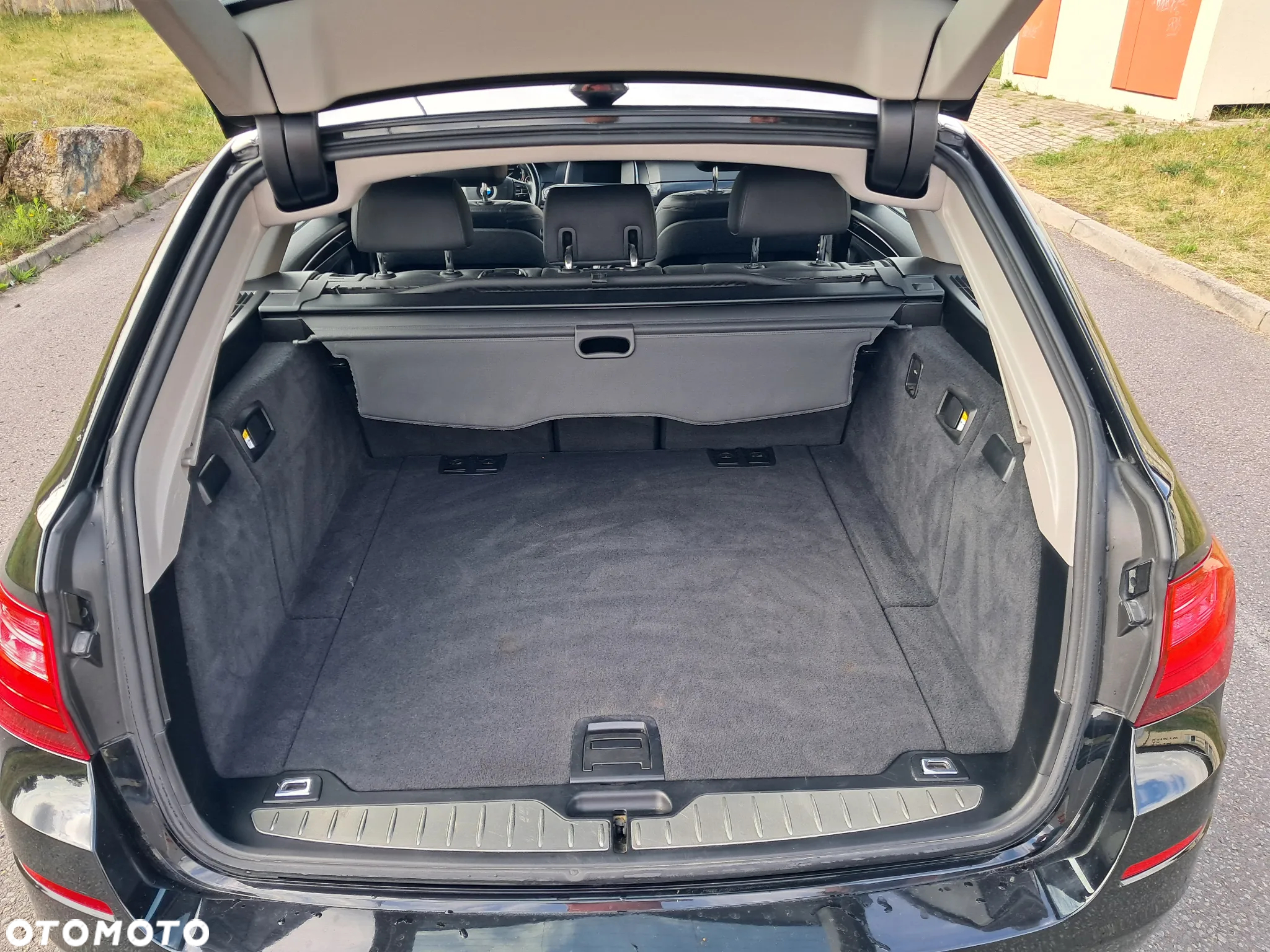 BMW Seria 5 520d Touring - 11