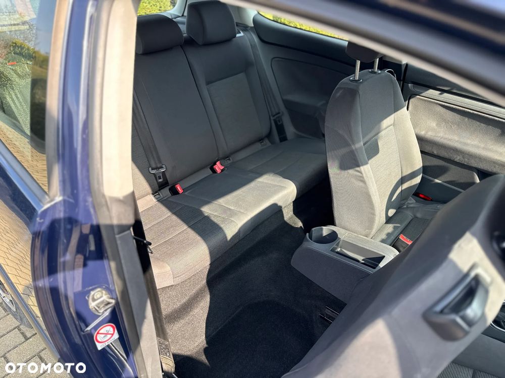 Volkswagen Golf - 13