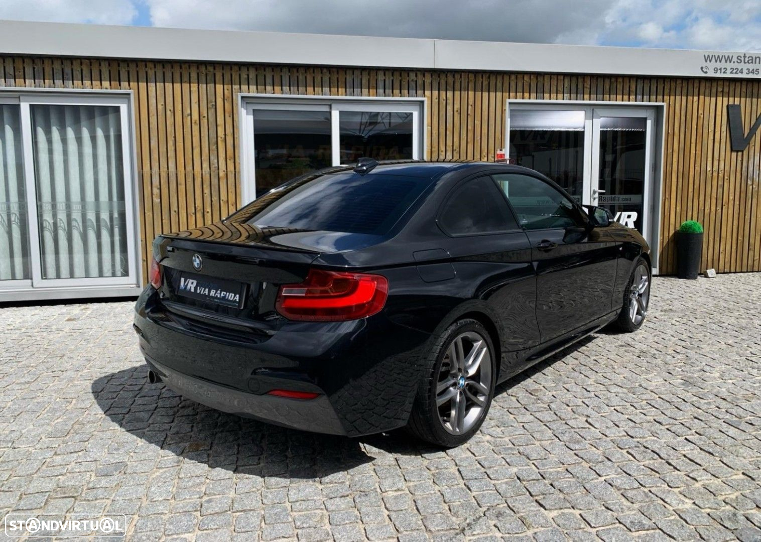 BMW 218 - 6