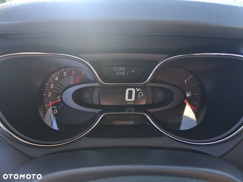 Renault Captur ENERGY TCe 120 EDC LIMITED - 17