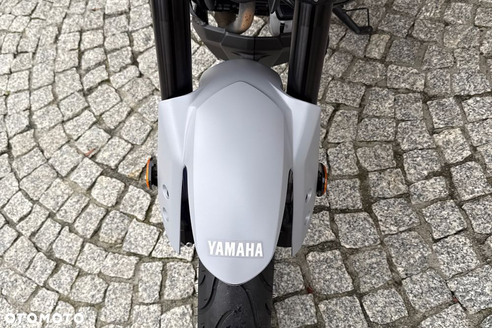 Yamaha MT - 17