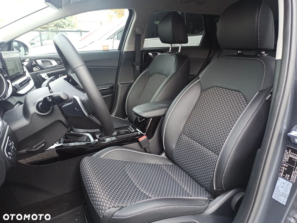 Kia Ceed 1.5 T-GDI Tribute DCT - 12