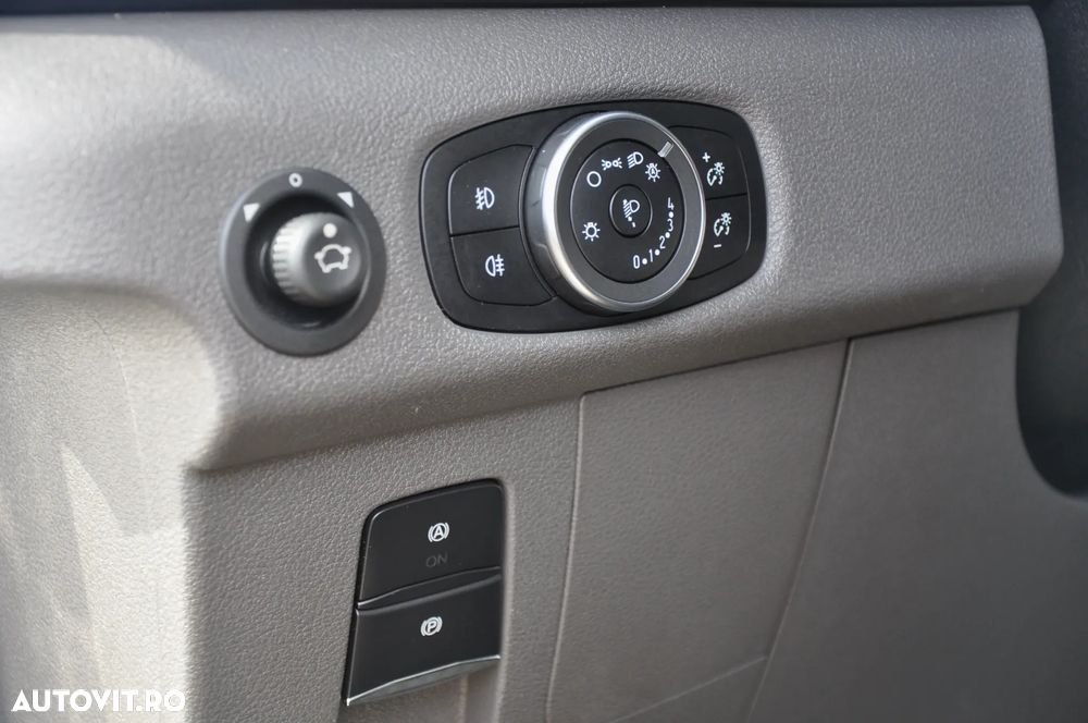 Ford Transit - 23