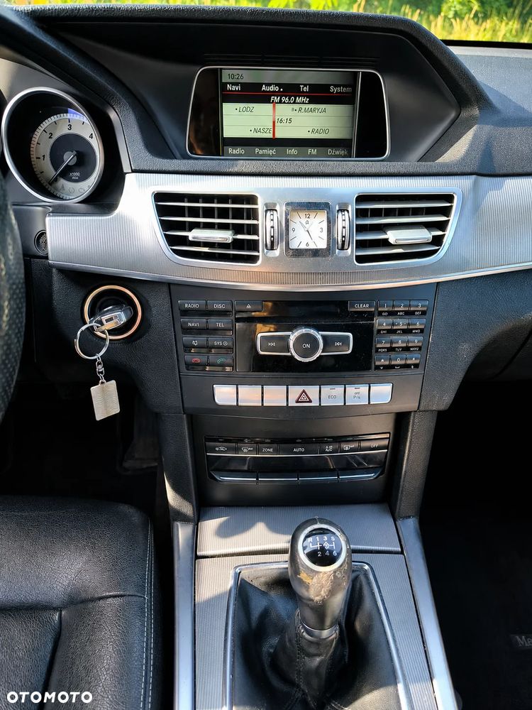Mercedes-Benz Klasa E 220 BlueTEC Avantgarde - 12