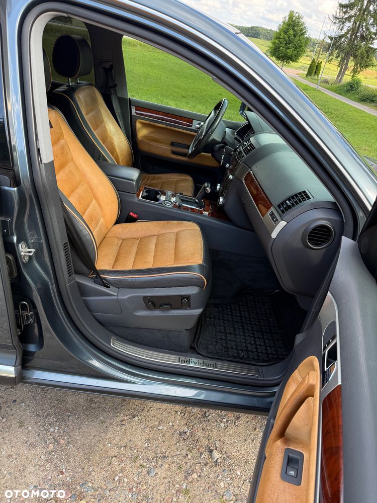 Volkswagen Touareg - 13