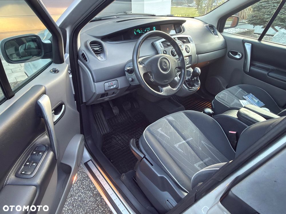 Renault Scenic 2.0 16V Privilege - 16