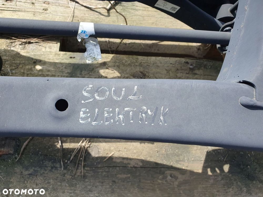 KIA SOUL III ZAWIESZENIE BELKA TYŁ SANKI 2023 - 2