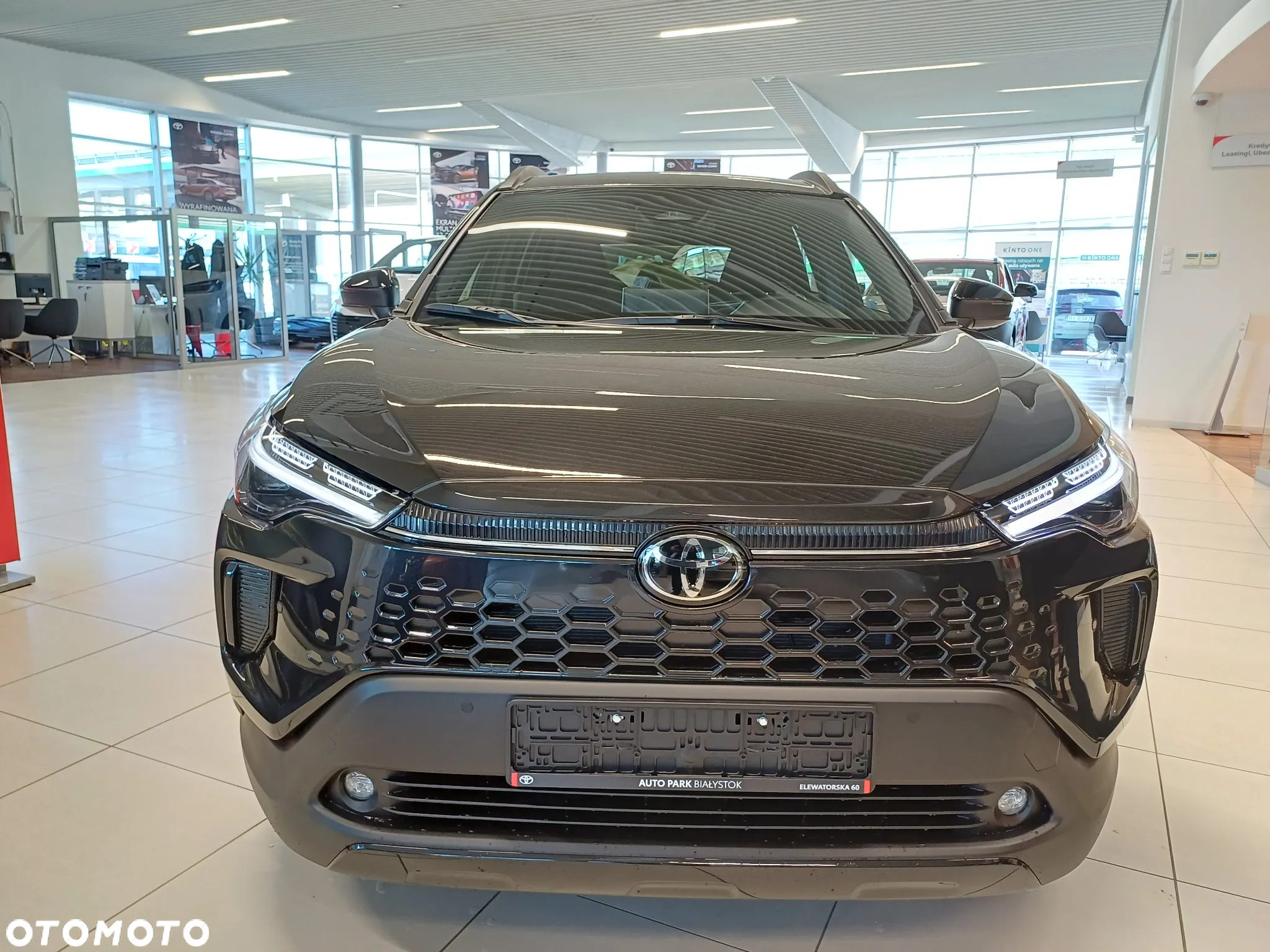 Toyota Corolla Cross 1.8 Hybrid Style - 3
