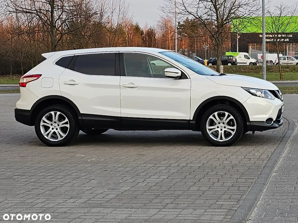 Nissan Qashqai 1.2 DIG-T N-Connecta - 1