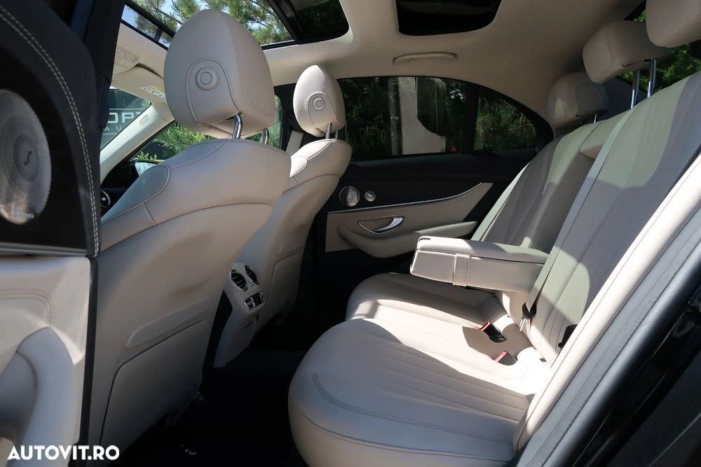 Mercedes-Benz E 300 4MATIC 9G-TRONIC - 11