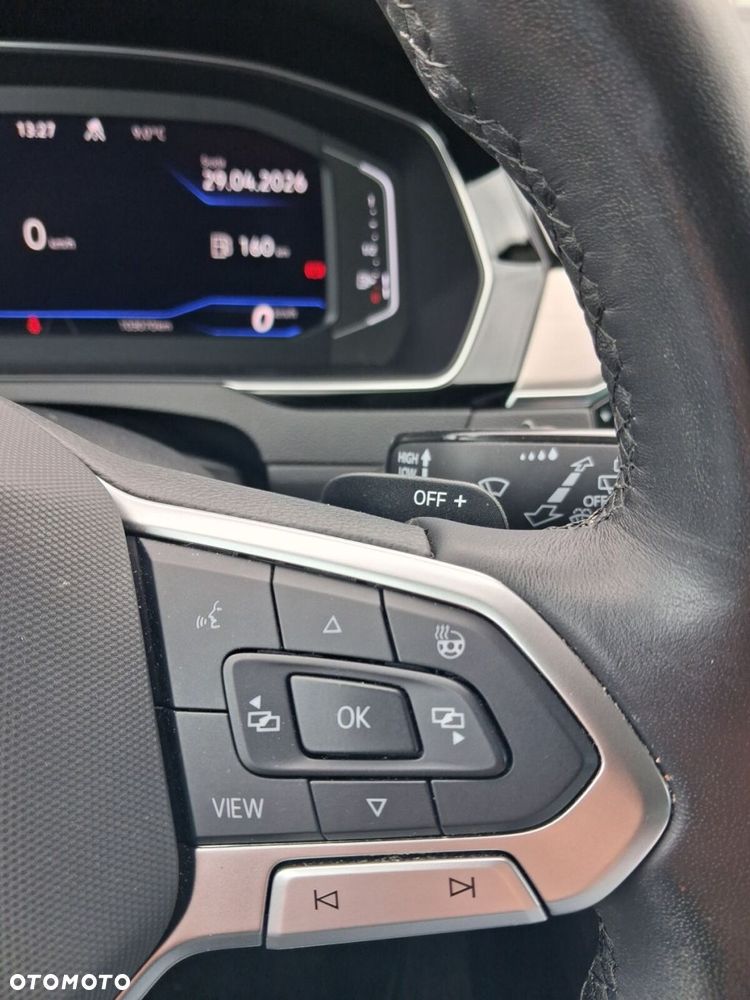 Volkswagen Passat - 18