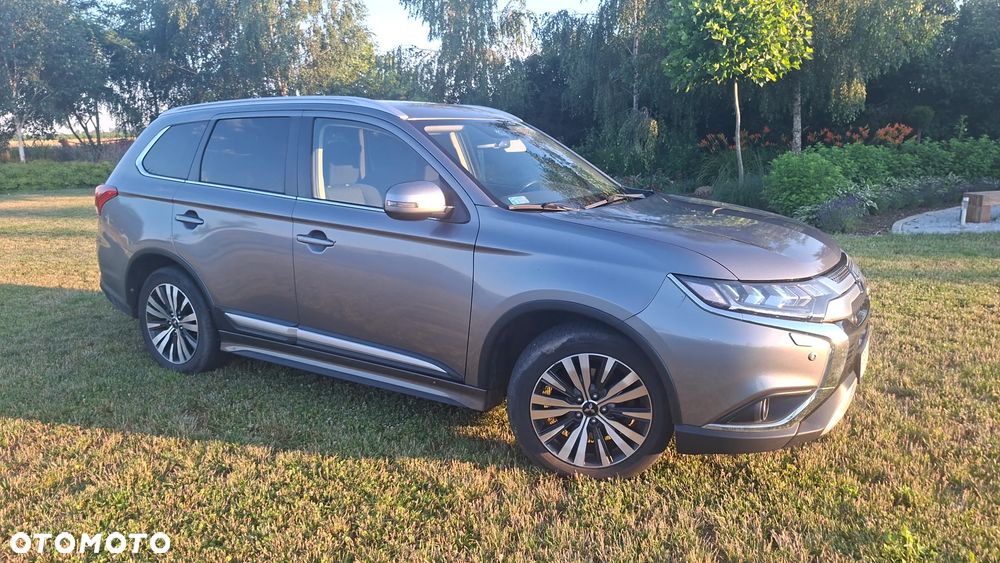 Mitsubishi Outlander 2.0 Intense 4WD CVT - 19