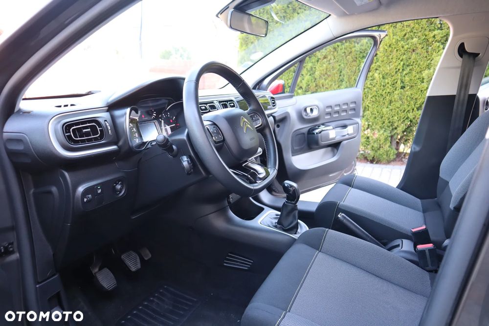 Citroën C3 Pure Tech 82 SHINE - 10