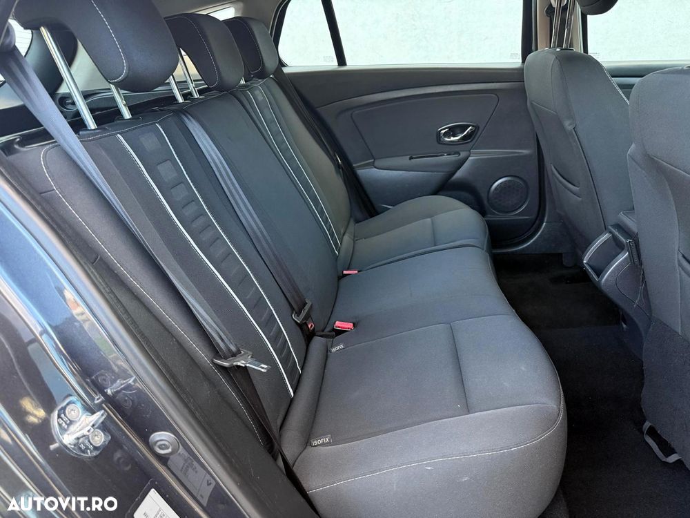 Renault Megane 1.5 dCi Dynamique Aut. - 12