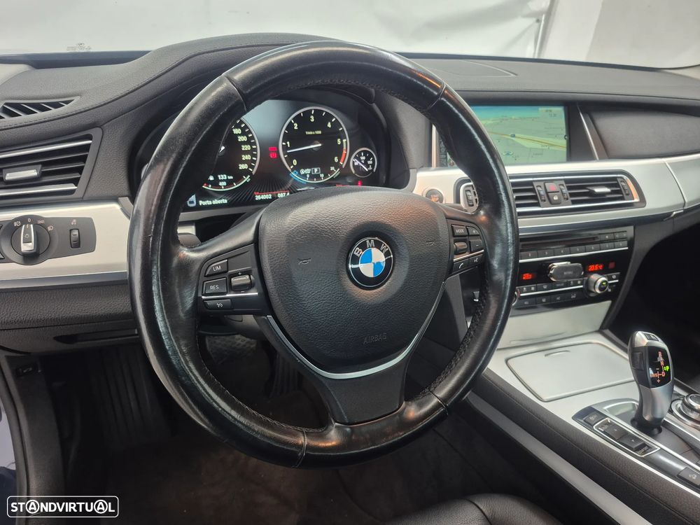 BMW 730 d xDrive - 15