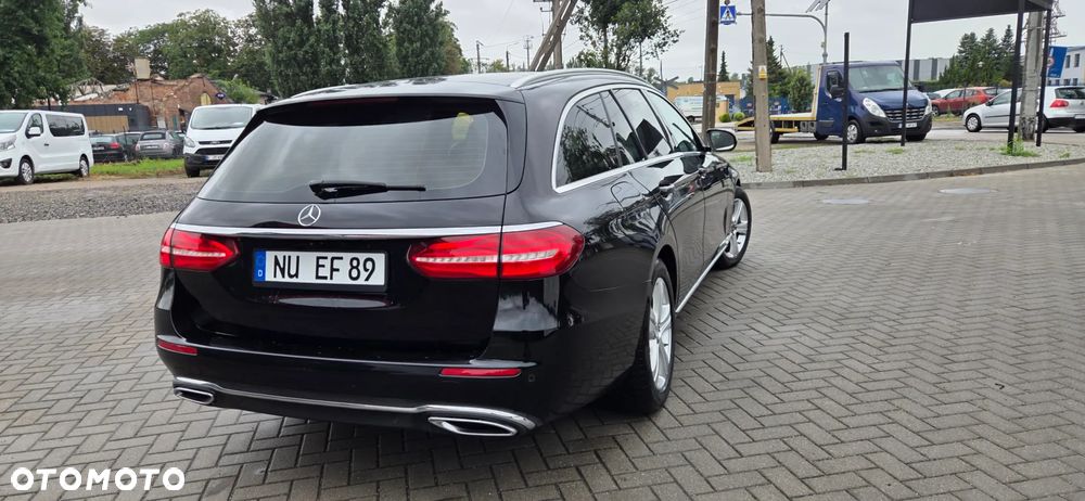 Mercedes-Benz Klasa E 220 d 9G-TRONIC - 16