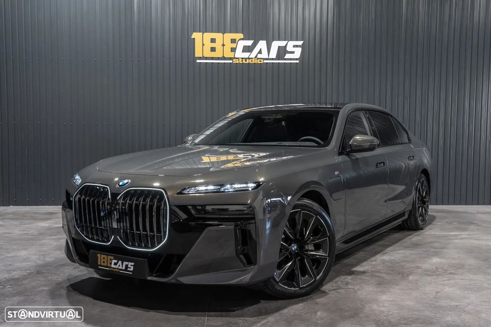 BMW 750 750e xDrive Pack Desportivo M - 1