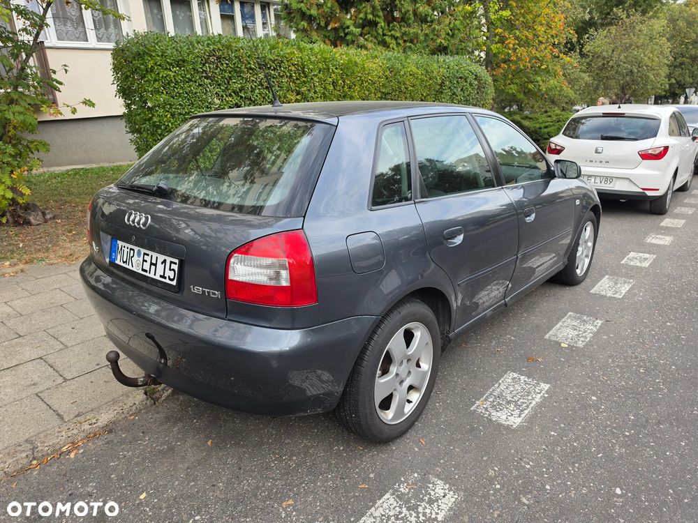 Audi A3 Sportback 1.9 TDI Ambition - 4