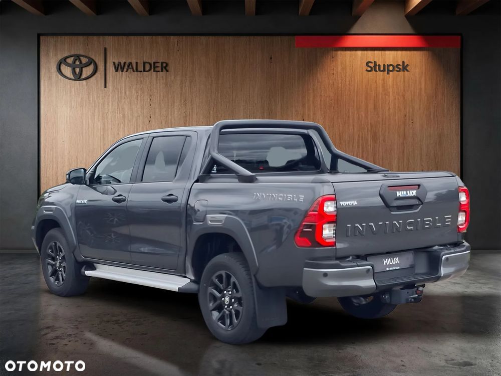 Toyota Hilux 2.8 D-4D Double Cab Invincible 4x4 - 3