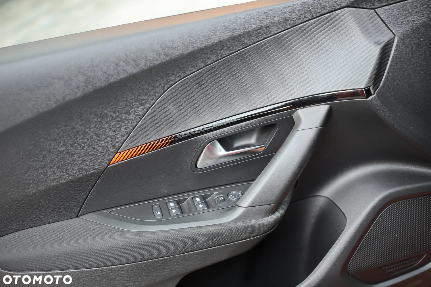 Peugeot 2008 1.2 PureTech Active S&S - 10