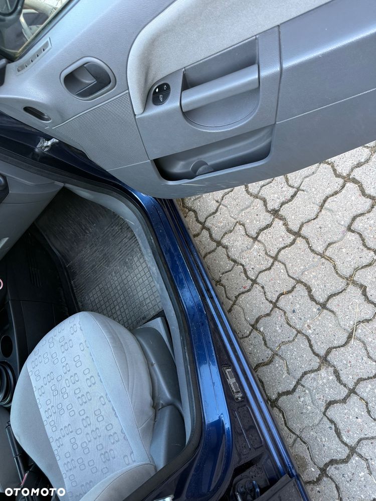 Ford Fiesta 1.3 - 18