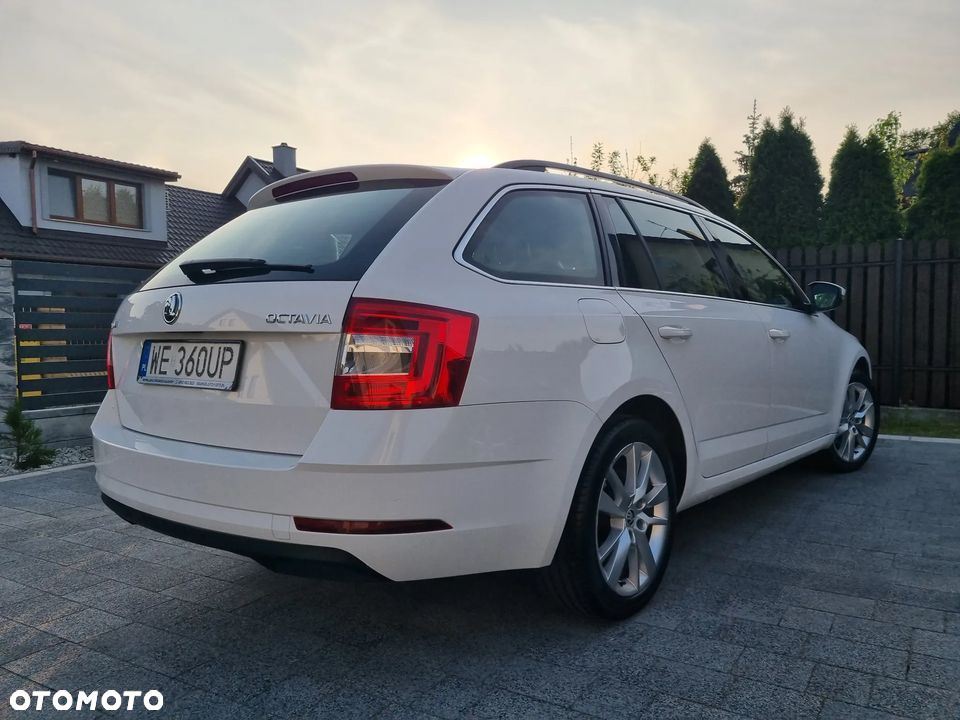 Skoda Octavia 2.0 TDI SCR Style DSG - 6