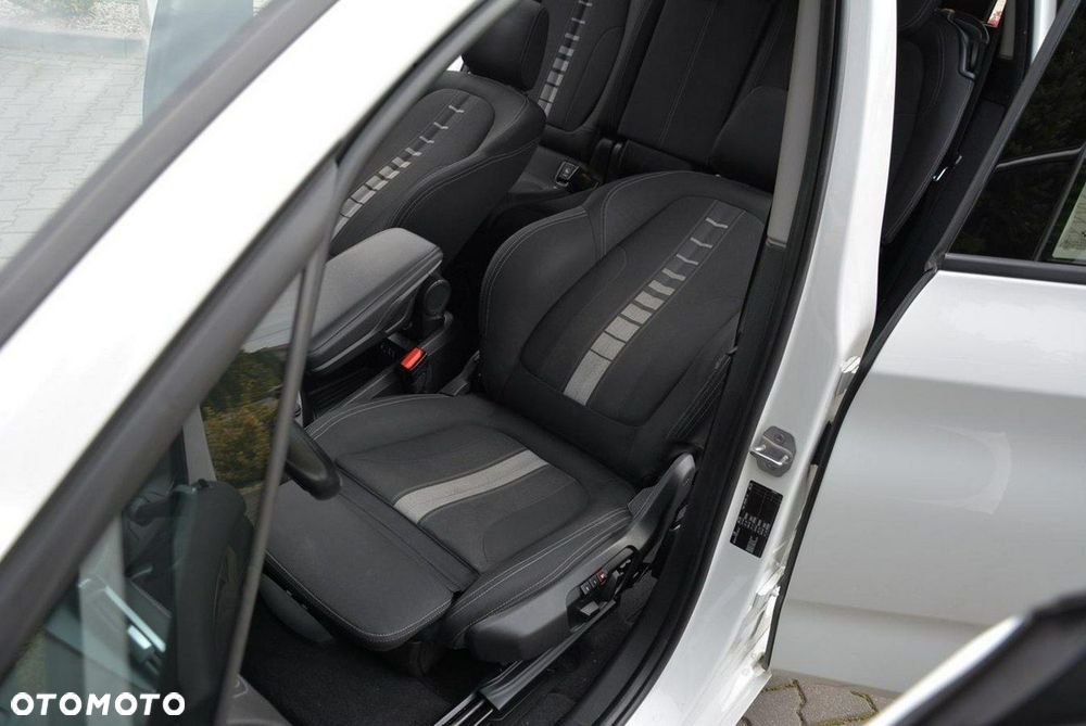 BMW Seria 2 220d Gran Tourer Sport-Aut Sport Line - 20