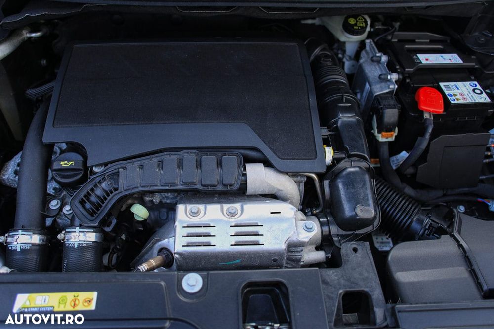 Peugeot 3008 1.2 PureTech 130 EAT8 GT - 26