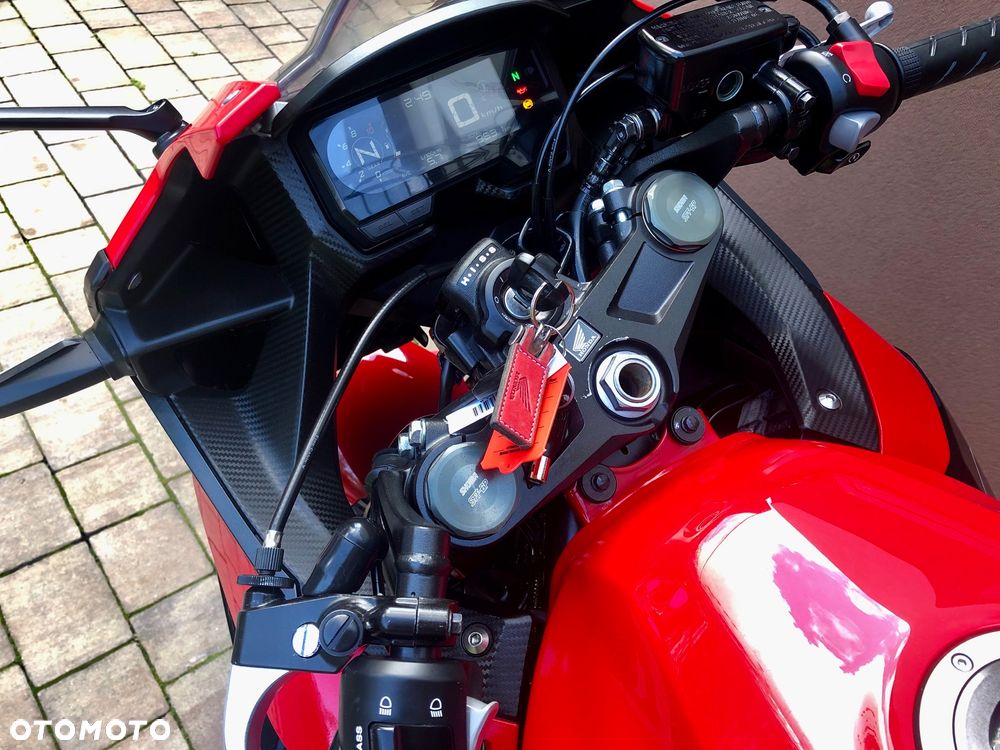 Honda CBR - 11