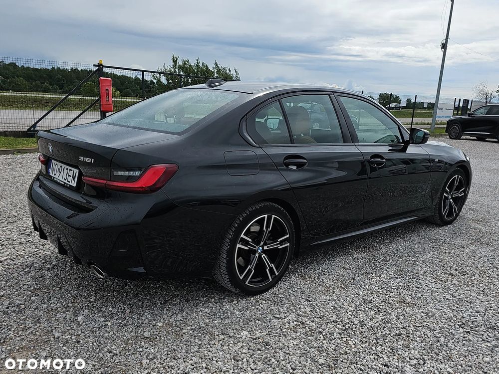BMW Seria 3 318i M Sport - 5